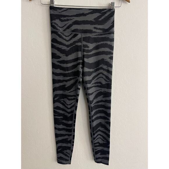 Lilybod XS Leggings Ariana Black & Gray Tiger High Rise Stretch Pants NEW - Picture 3 of 9